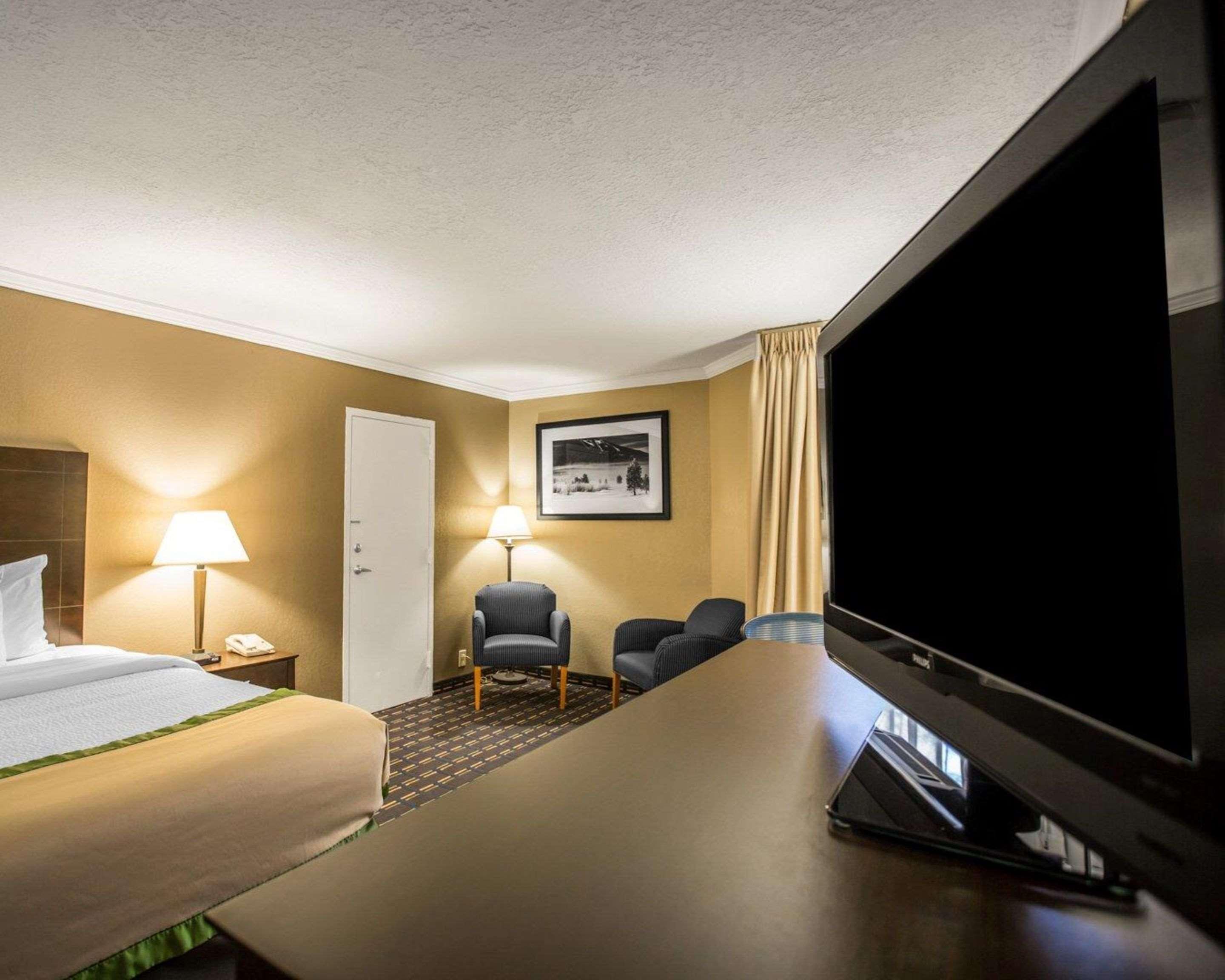 Clarion Inn Asheville Airport Fletcher Eksteriør billede