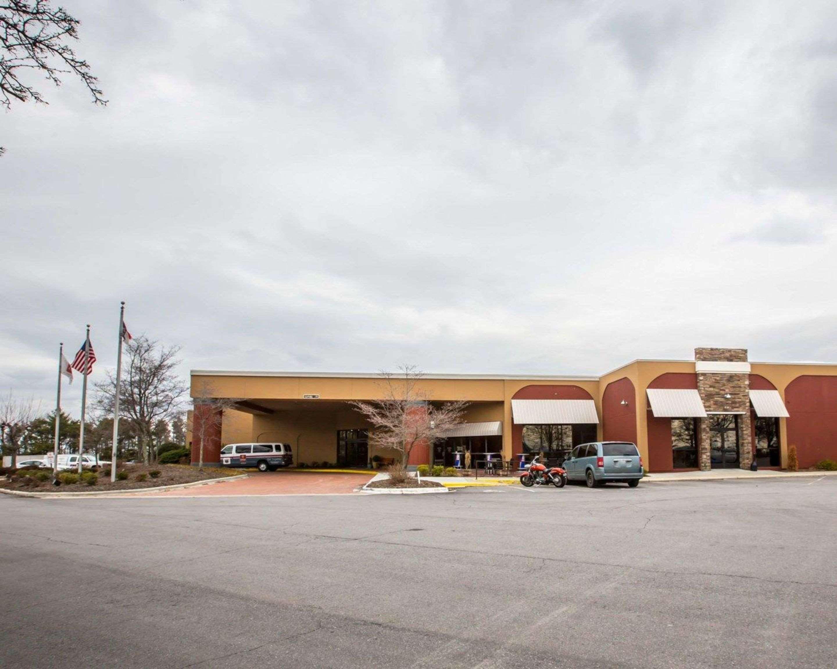 Clarion Inn Asheville Airport Fletcher Eksteriør billede