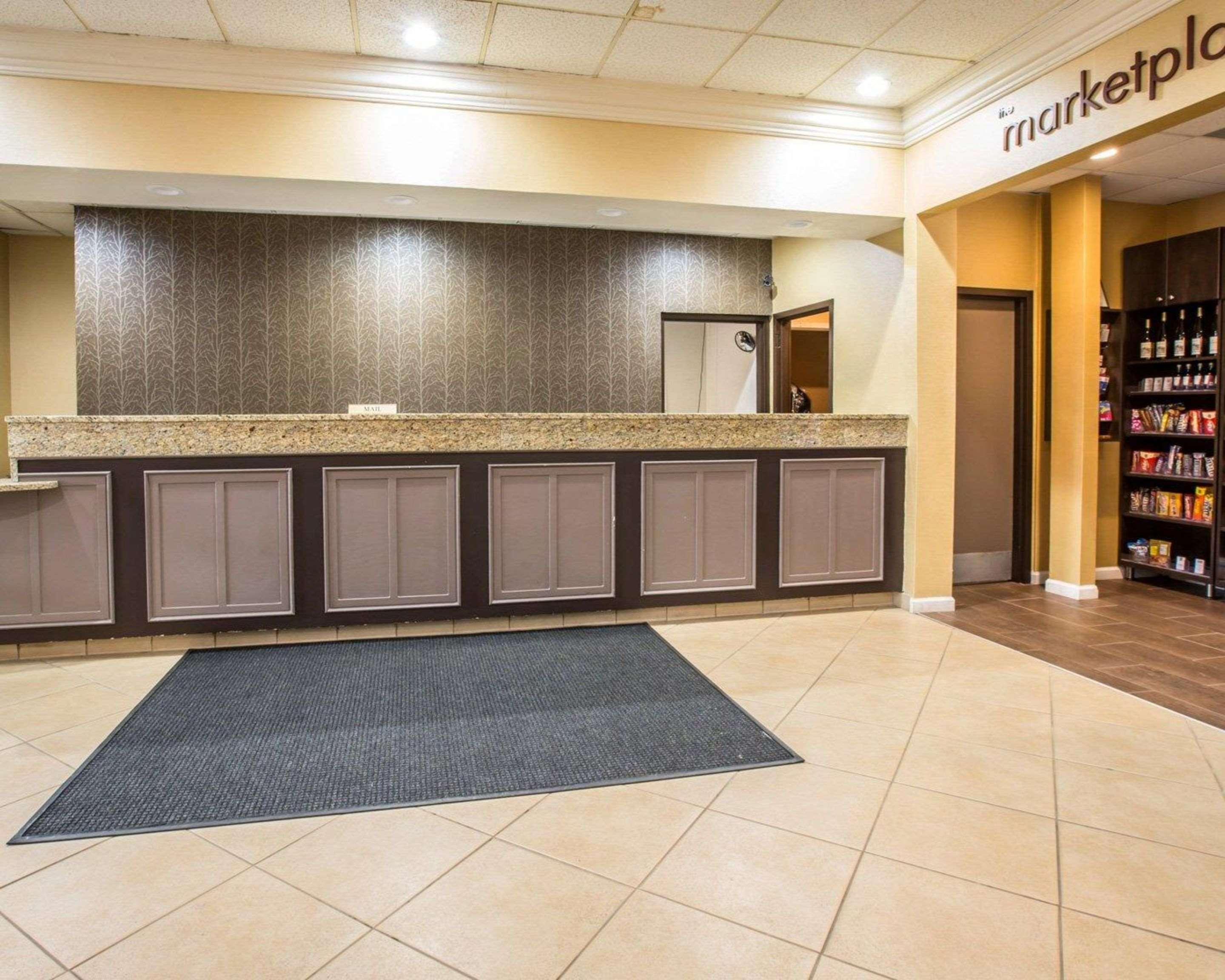 Clarion Inn Asheville Airport Fletcher Eksteriør billede