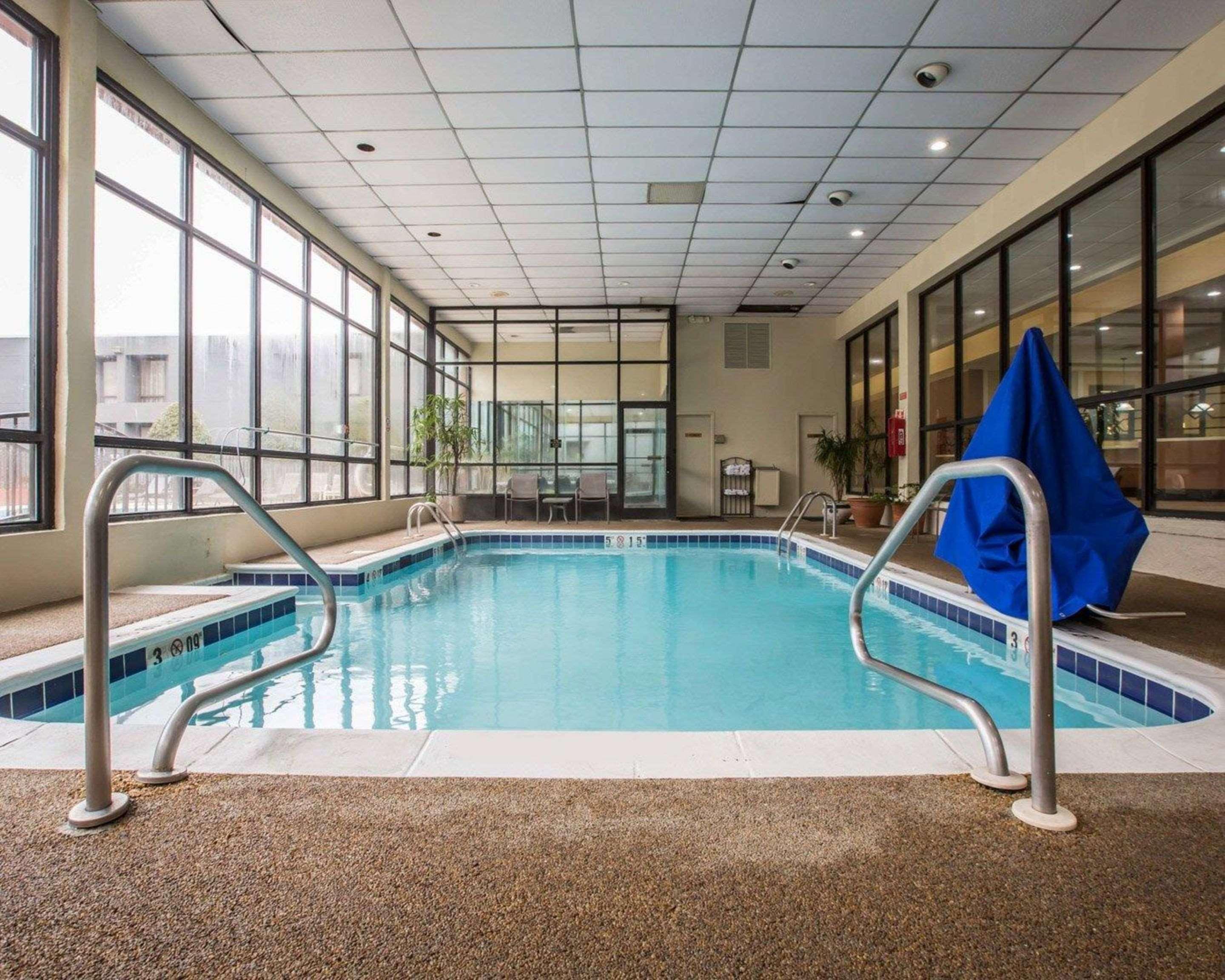 Clarion Inn Asheville Airport Fletcher Eksteriør billede