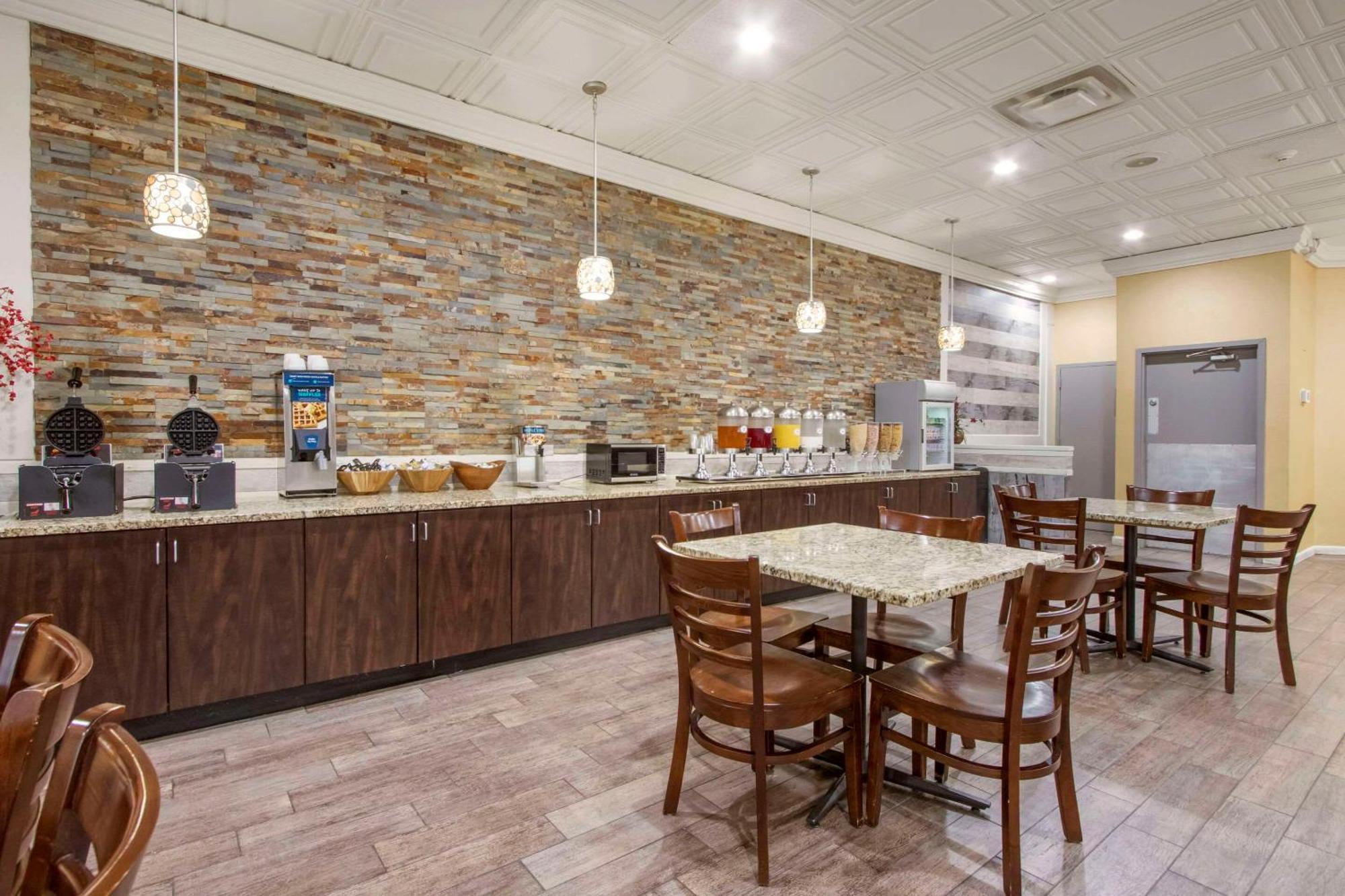 Clarion Inn Asheville Airport Fletcher Eksteriør billede