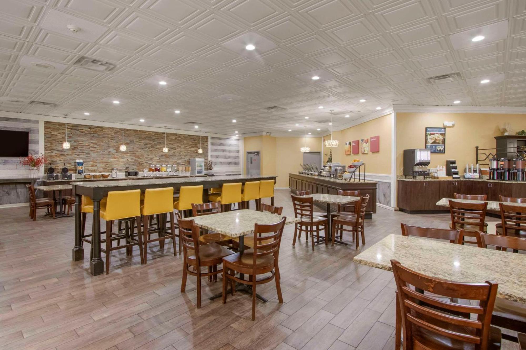 Clarion Inn Asheville Airport Fletcher Eksteriør billede
