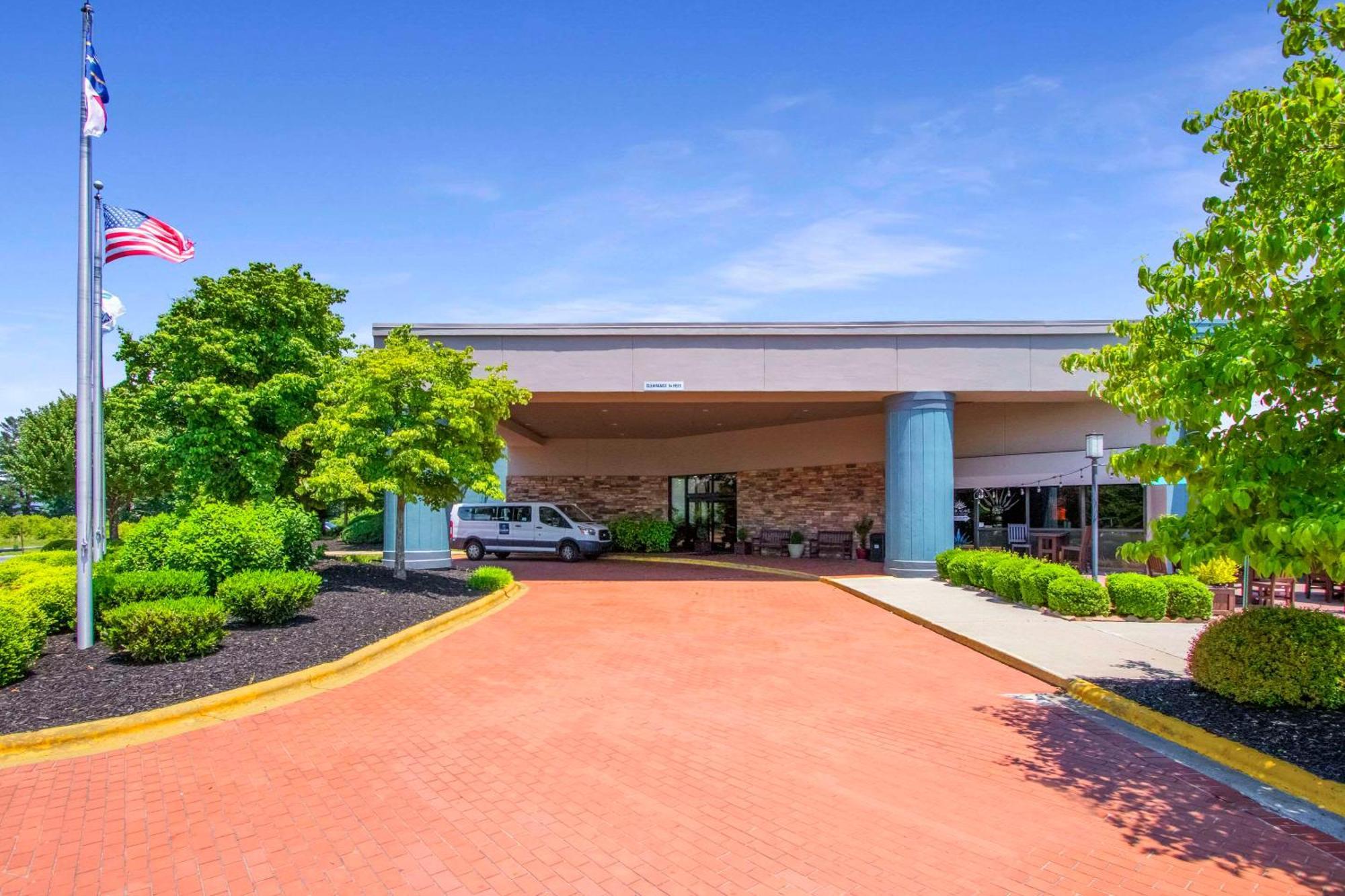 Clarion Inn Asheville Airport Fletcher Eksteriør billede